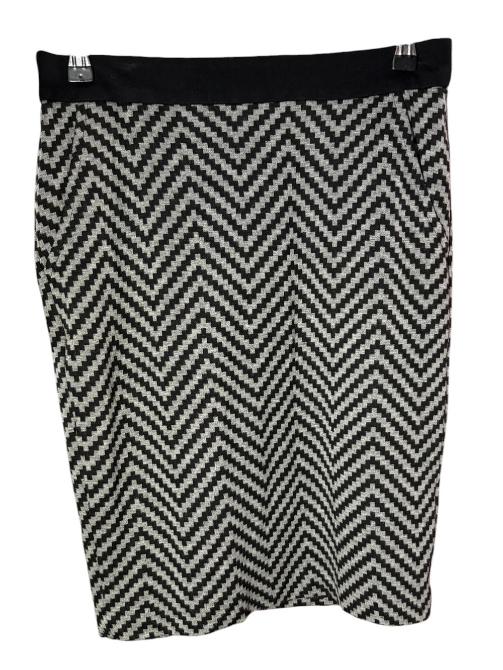 Trina Turk Black and White Zig-Zag Pencil Skirt With Pockets Size 4